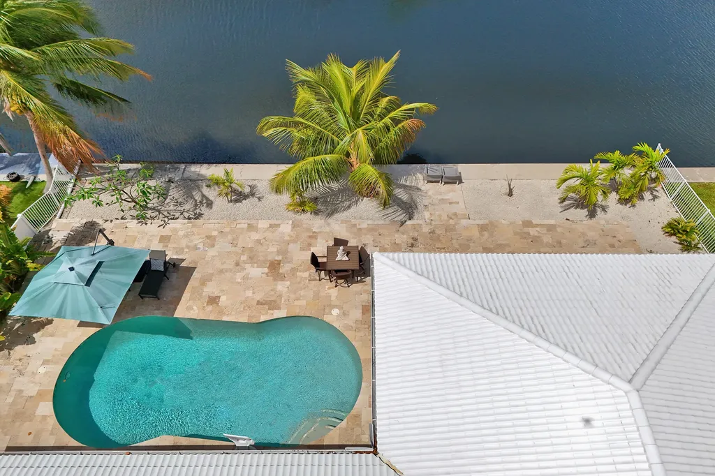 5711 Bayview Drive Fort Lauderdale FL 33308
