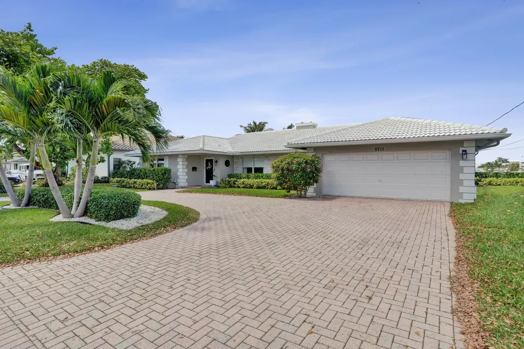 5711 Bayview Drive Fort Lauderdale FL 33308