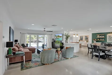 5711 Bayview Drive Fort Lauderdale FL 33308