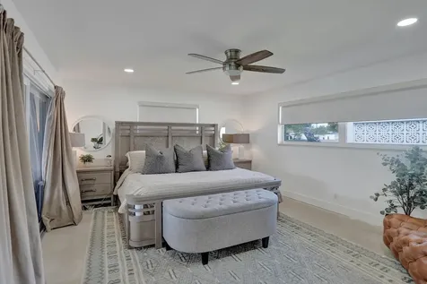 5711 Bayview Drive Fort Lauderdale FL 33308