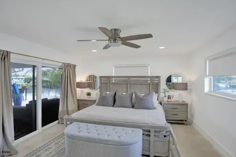5711 Bayview Drive Fort Lauderdale FL 33308