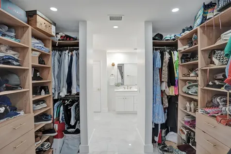 5711 Bayview Drive Fort Lauderdale FL 33308