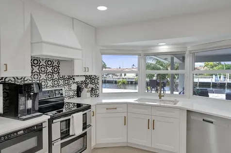 5711 Bayview Drive Fort Lauderdale FL 33308