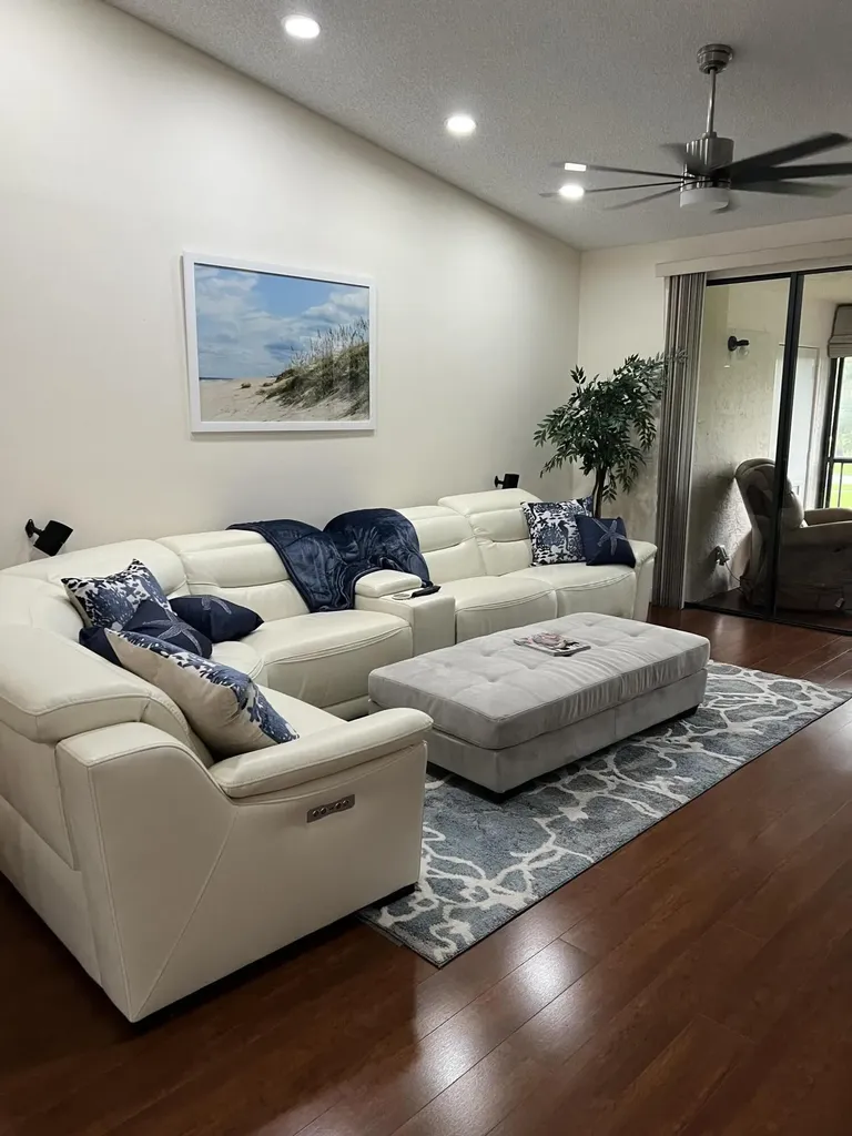 7599 Glendevon Lane Delray Beach FL 33446