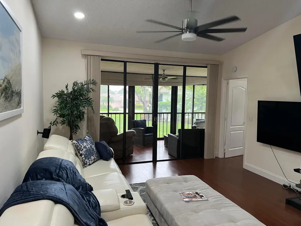 7599 Glendevon Lane Delray Beach FL 33446