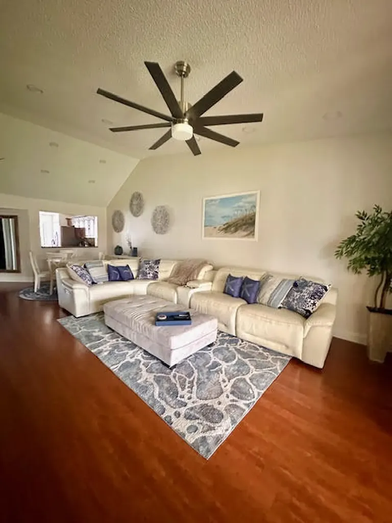 7599 Glendevon Lane Delray Beach FL 33446