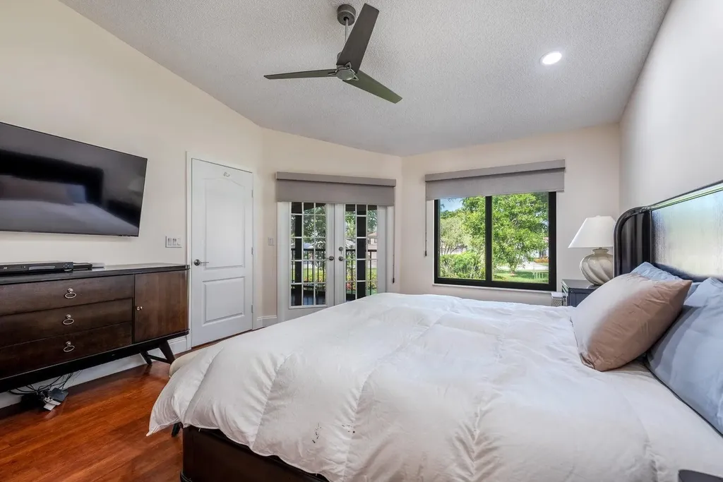 7599 Glendevon Lane Delray Beach FL 33446