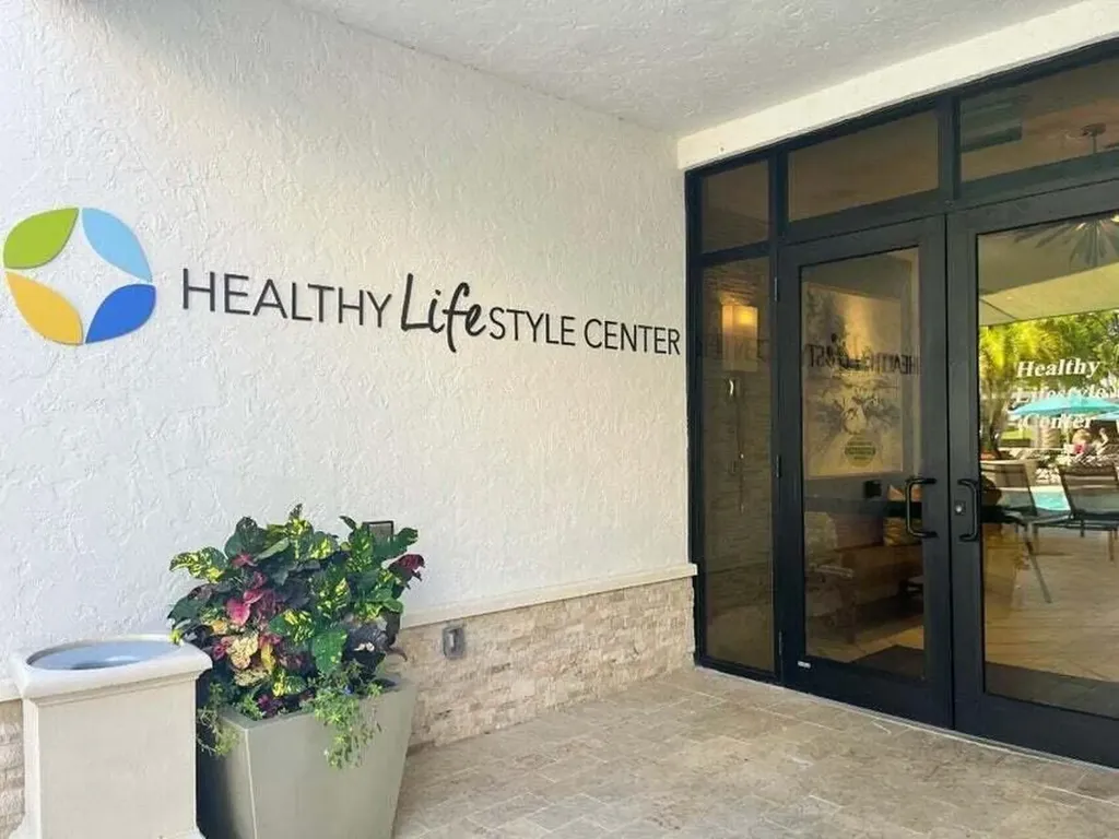 7599 Glendevon Lane Delray Beach FL 33446
