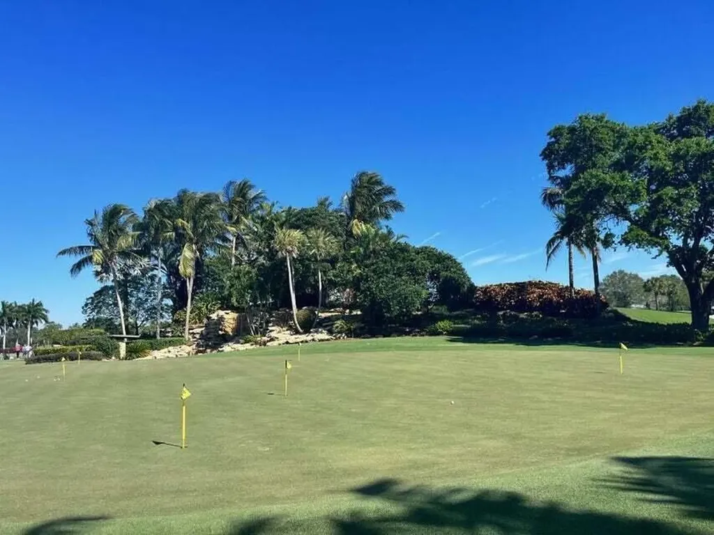 7599 Glendevon Lane Delray Beach FL 33446