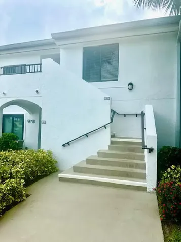 7599 Glendevon Lane Delray Beach FL 33446