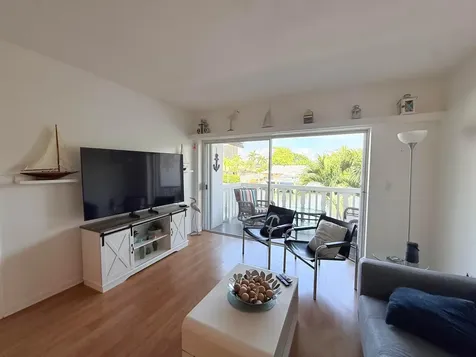 470 Paradise Isle Boulevard Hallandale Beach FL 33009
