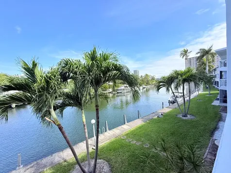 470 Paradise Isle Boulevard Hallandale Beach FL 33009