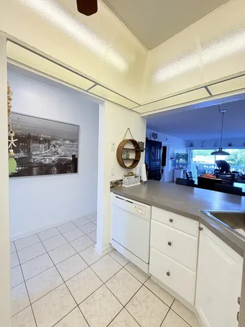 470 Paradise Isle Boulevard Hallandale Beach FL 33009