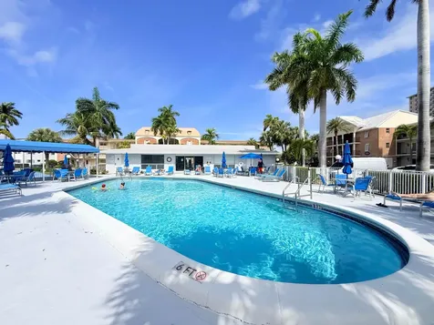 470 Paradise Isle Boulevard Hallandale Beach FL 33009