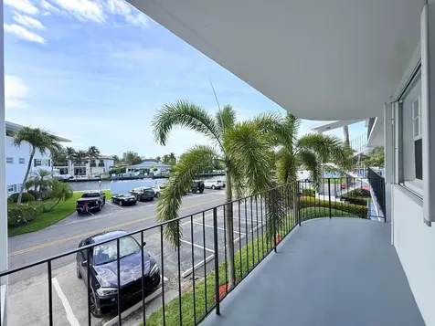 470 Paradise Isle Boulevard Hallandale Beach FL 33009