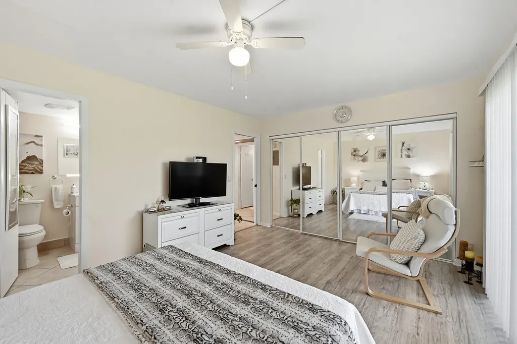 314 Brighton Boca Raton FL 33434