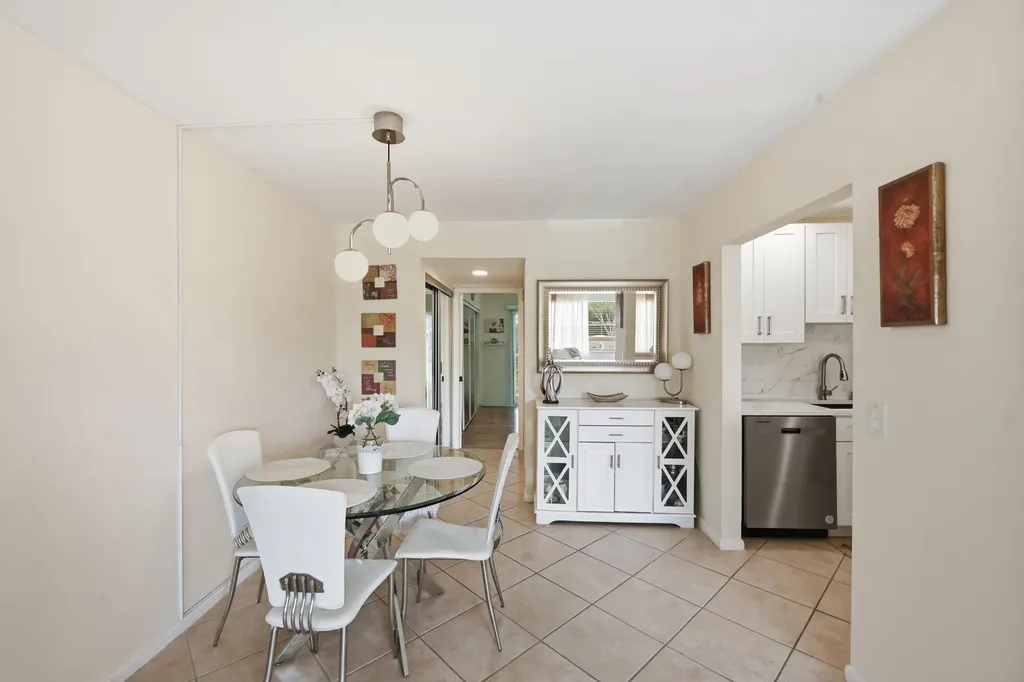 314 Brighton Boca Raton FL 33434