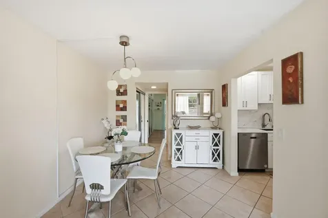 314 Brighton Boca Raton FL 33434