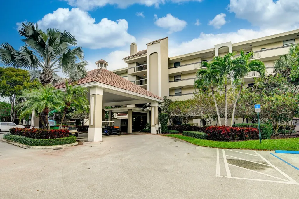 1915 Lavers Circle Delray Beach FL 33444