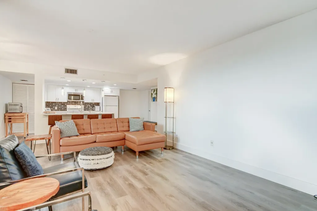 1915 Lavers Circle Delray Beach FL 33444