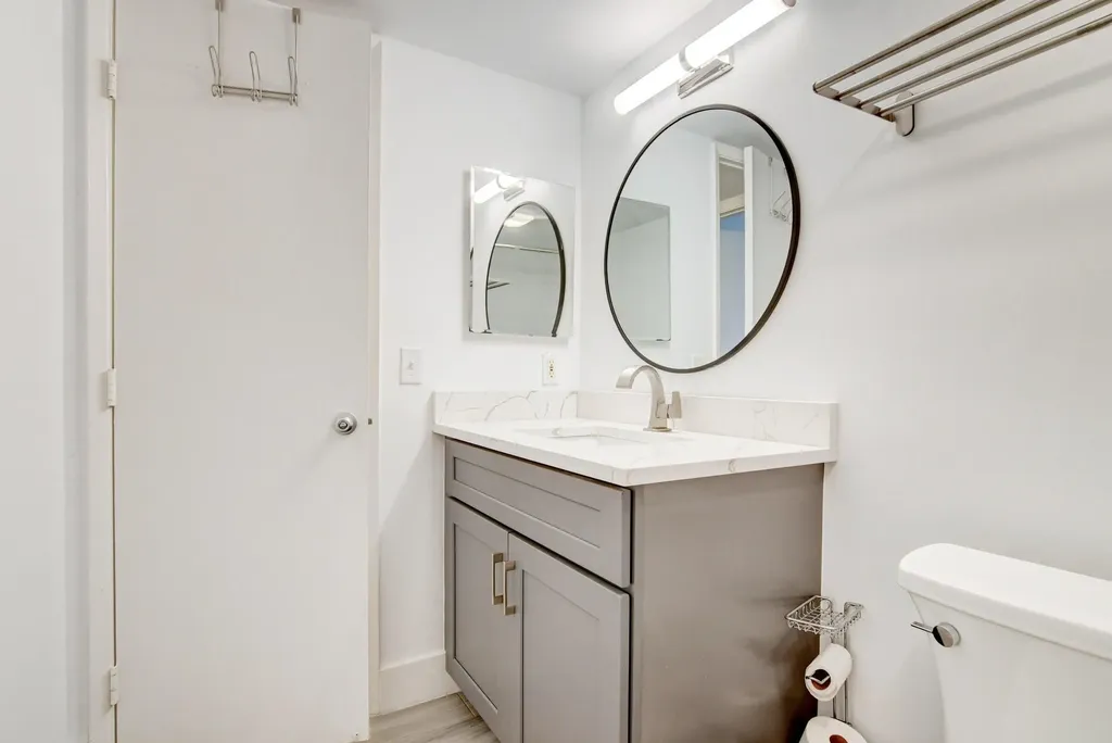 1915 Lavers Circle Delray Beach FL 33444