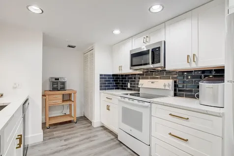 1915 Lavers Circle Delray Beach FL 33444