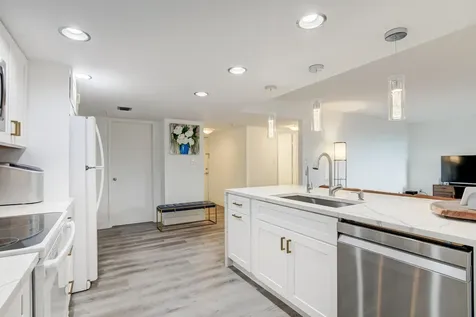 1915 Lavers Circle Delray Beach FL 33444