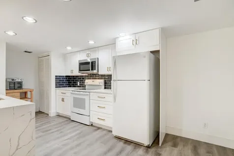1915 Lavers Circle Delray Beach FL 33444