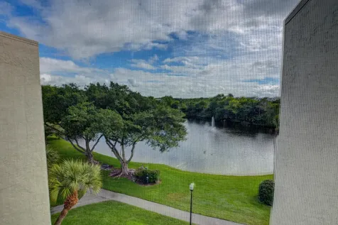 1915 Lavers Circle Delray Beach FL 33444