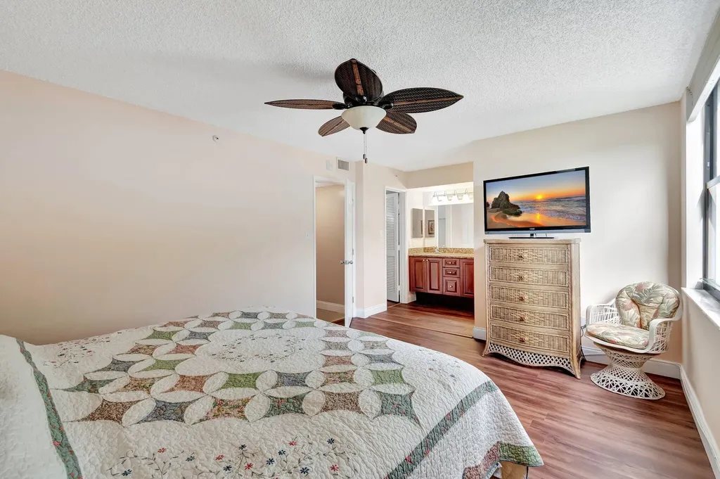 1915 Lavers Circle Delray Beach FL 33444