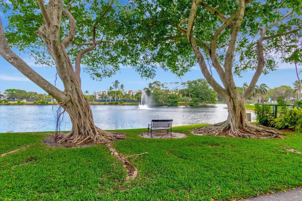 1915 Lavers Circle Delray Beach FL 33444