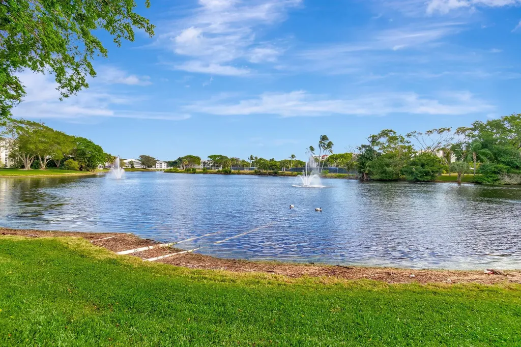 1915 Lavers Circle Delray Beach FL 33444