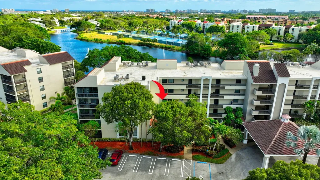 1915 Lavers Circle Delray Beach FL 33444