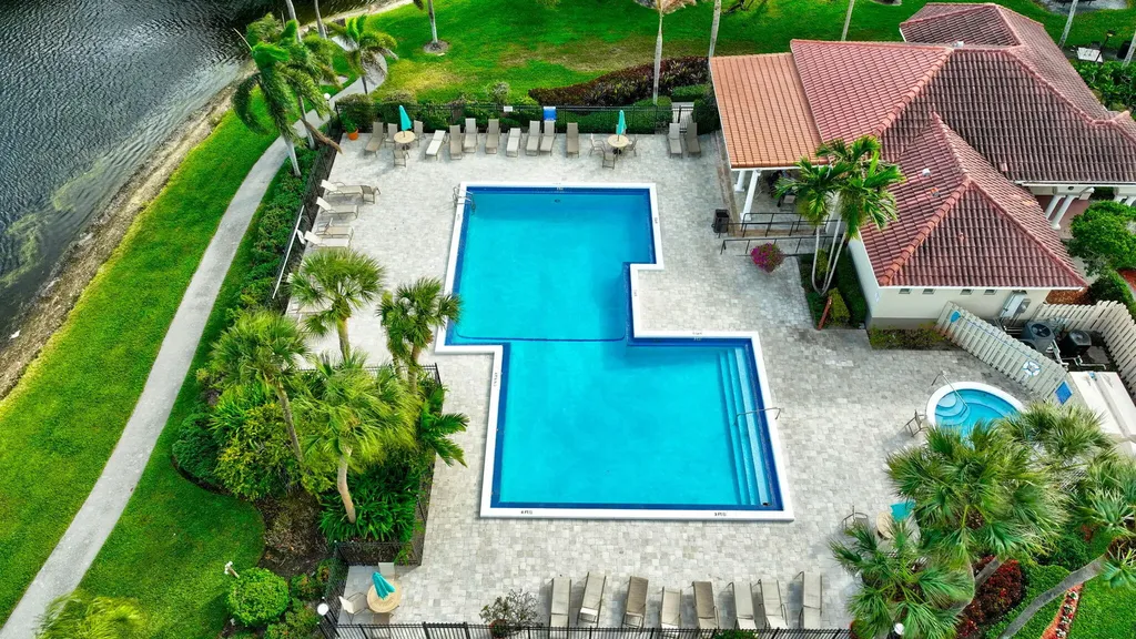 1915 Lavers Circle Delray Beach FL 33444