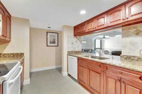 1915 Lavers Circle Delray Beach FL 33444