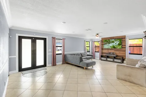 1408 SW 75th Avenue North Lauderdale FL 33068