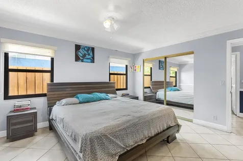 1408 SW 75th Avenue North Lauderdale FL 33068