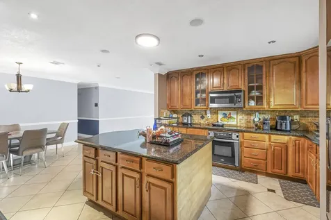 1408 SW 75th Avenue North Lauderdale FL 33068