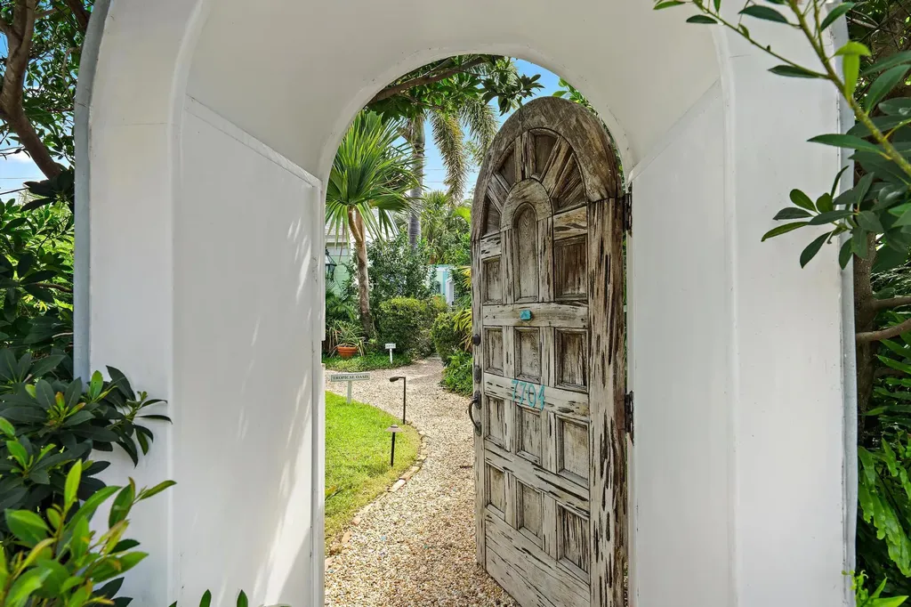 7704 Martin Avenue West Palm Beach FL 33405