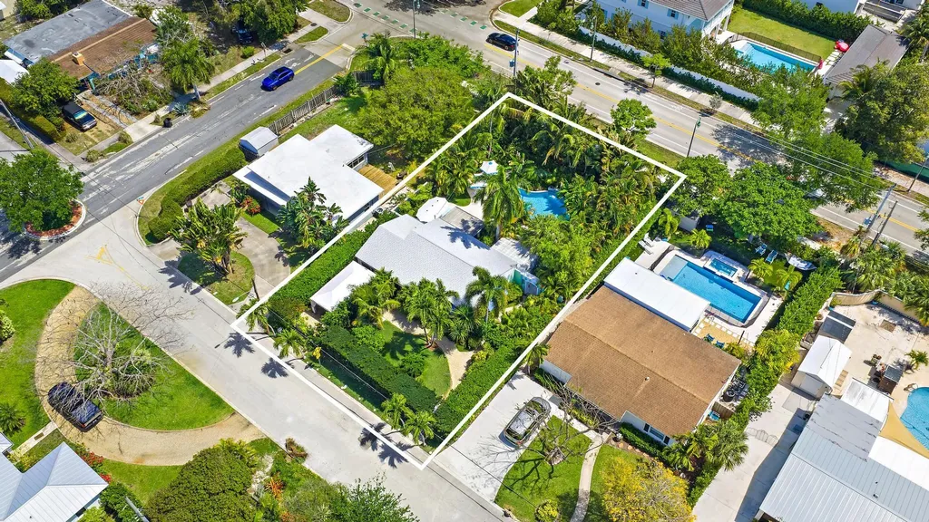 7704 Martin Avenue West Palm Beach FL 33405