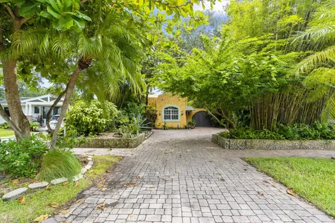 614 SE 5th Court Fort Lauderdale FL 33301