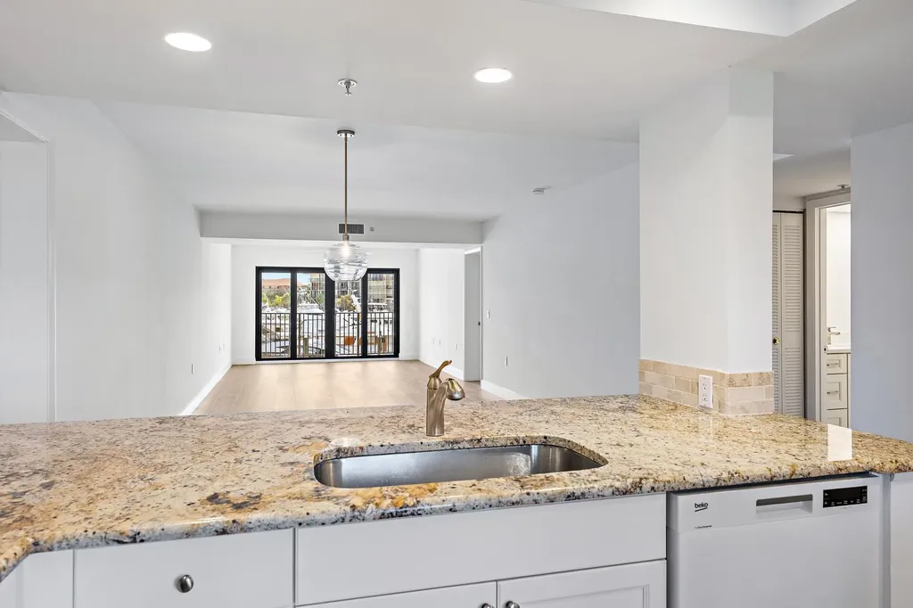1501 Marina Isle Way Jupiter FL 33477