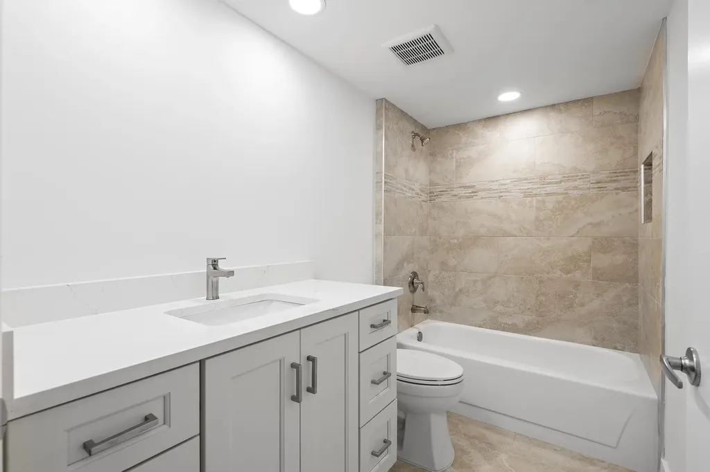 1501 Marina Isle Way Jupiter FL 33477