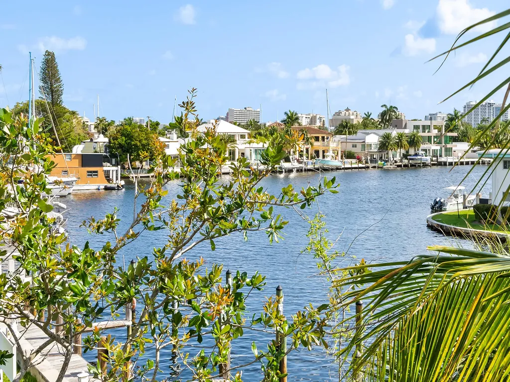 444 Hendricks Isle Fort Lauderdale FL 33301