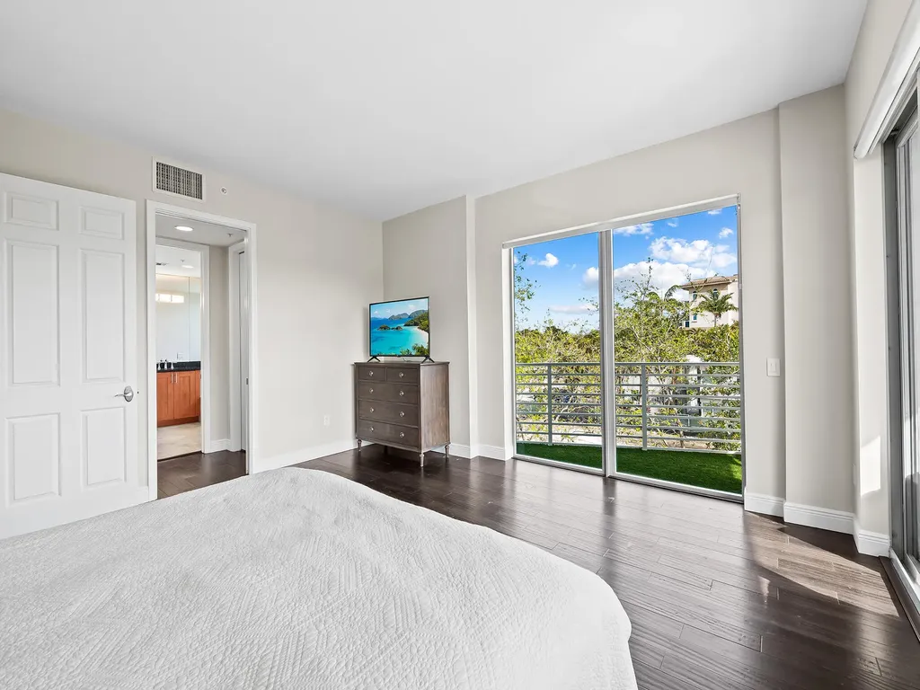 444 Hendricks Isle Fort Lauderdale FL 33301
