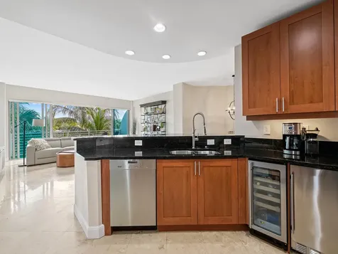444 Hendricks Isle Fort Lauderdale FL 33301