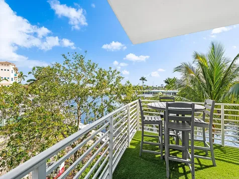 444 Hendricks Isle Fort Lauderdale FL 33301