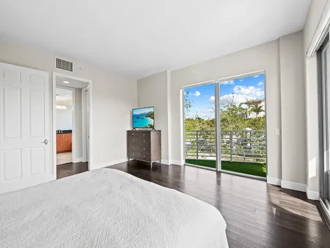 444 Hendricks Isle Fort Lauderdale FL 33301