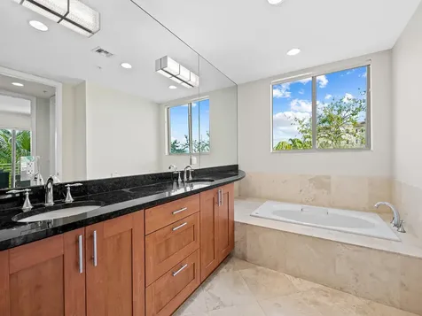 444 Hendricks Isle Fort Lauderdale FL 33301