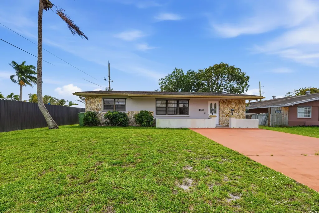 7670 NW 11th Court Pembroke Pines FL 33024